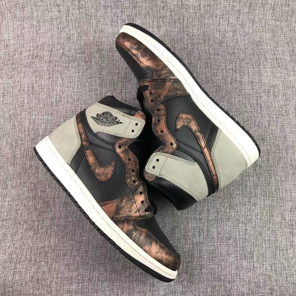 Jordan 1 Retro Rust Shadow High-Cut Sneakers 555088-033 - product image from the listing.