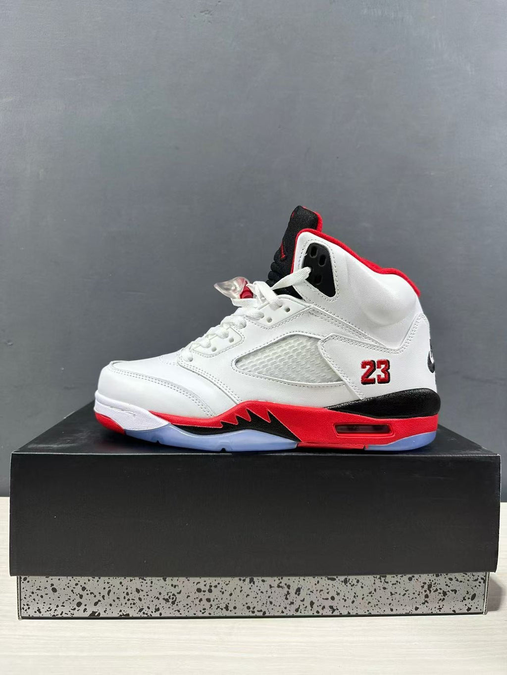 Air Jordan 5 Fire Red White Black HQ7978-101 - product image from the listing.