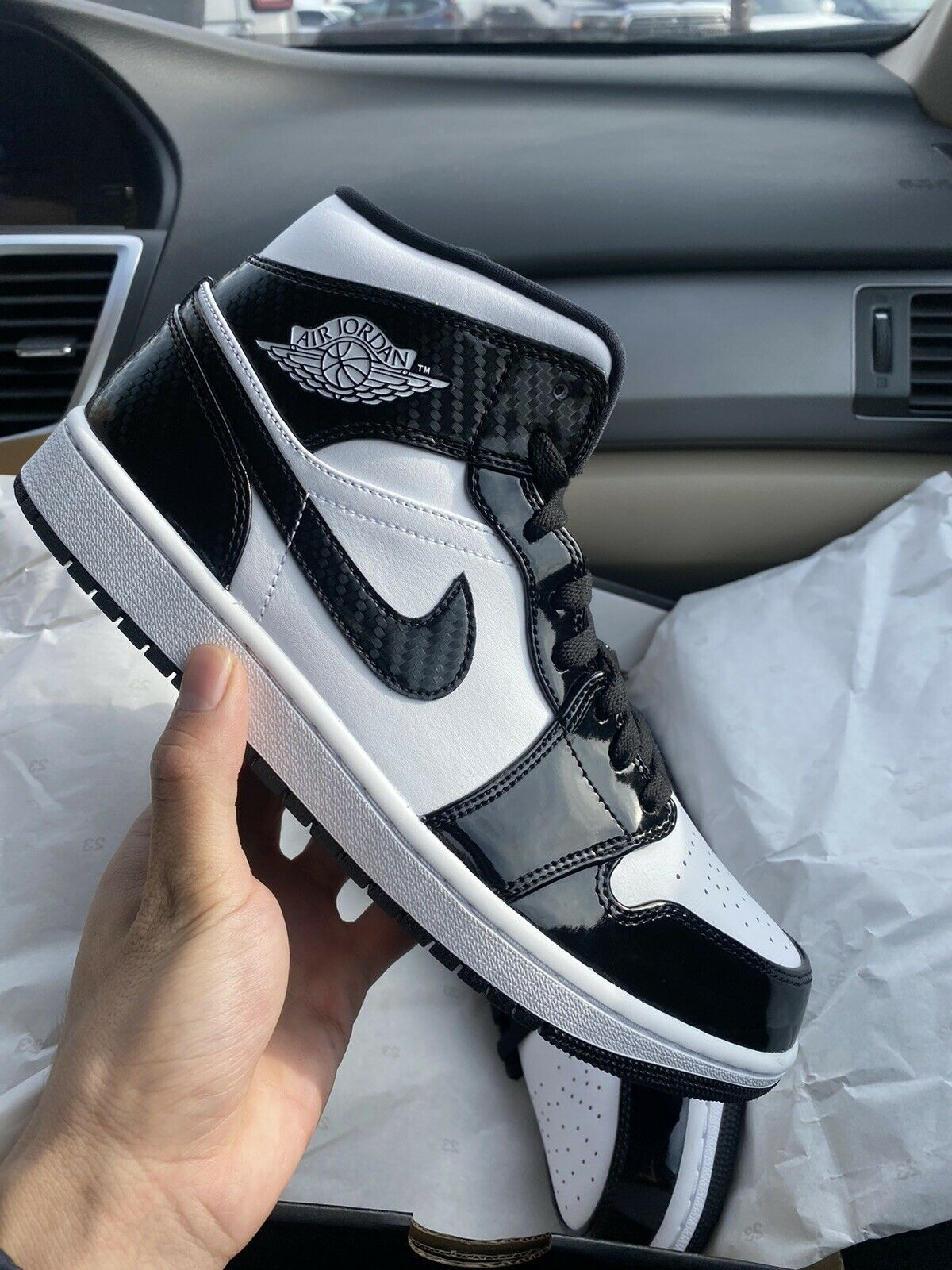 Carbon Fiber — Air Jordan 1 Mid