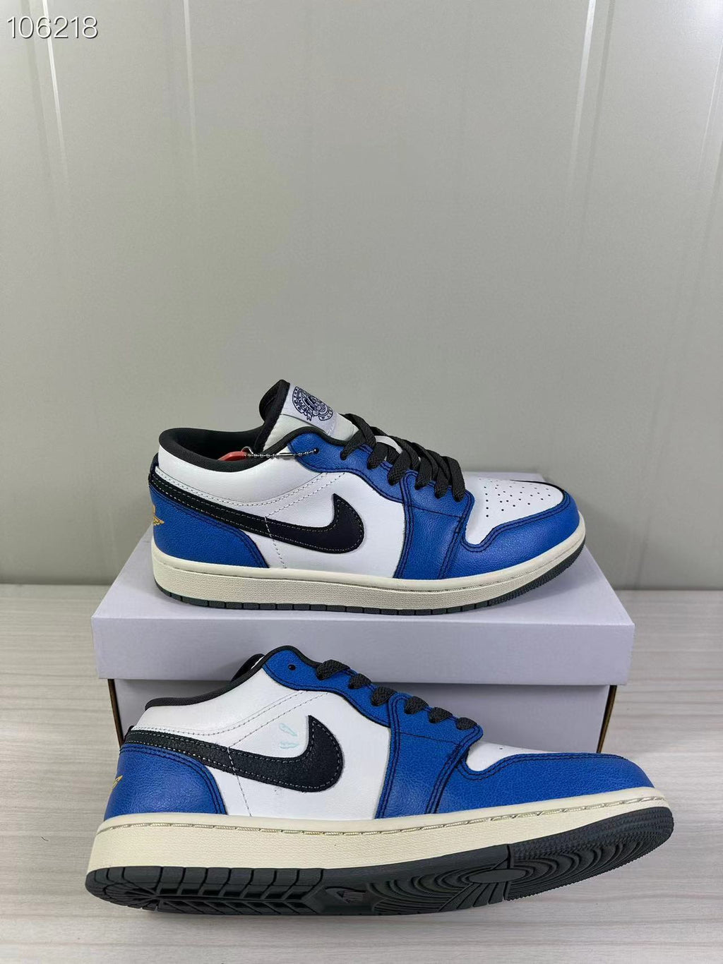 Air Jordan 1 Low Summit White Game Royal FV8439-104 - product image from the listing.