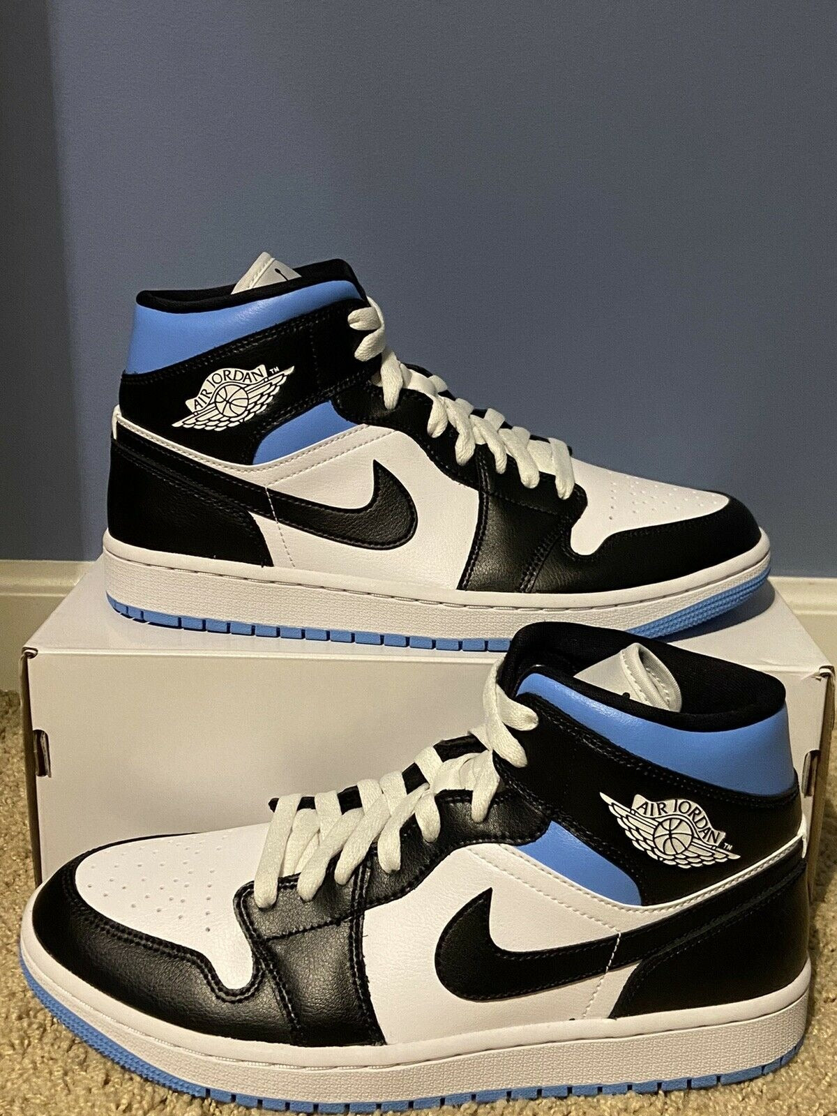'Black / White / University Blue' — Women's Air Jordan 1 Mid