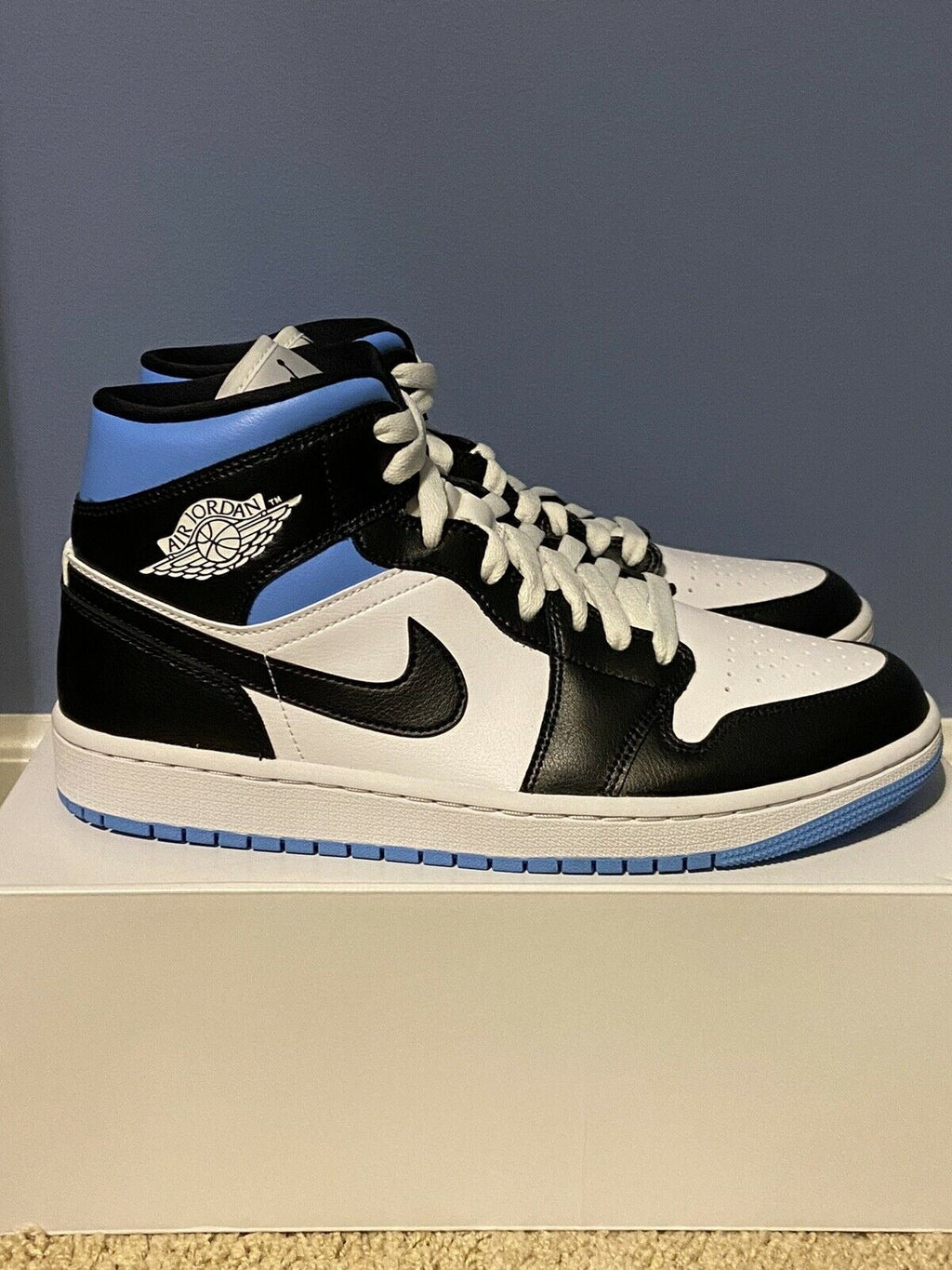 'Black / White / University Blue' — Women's Air Jordan 1 Mid