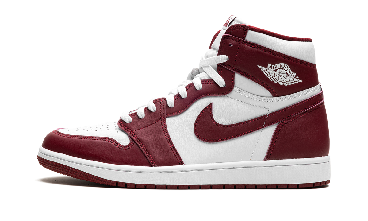 "Team Red" Air Jordan 1 Retro High OG DZ5485 160 - product image from the listing.