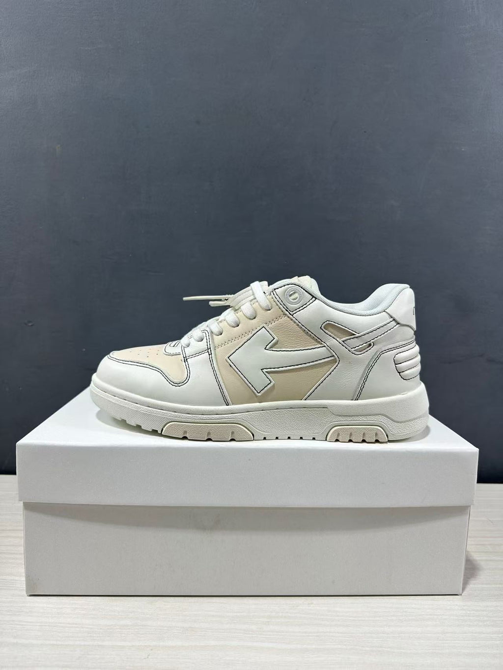 Off-White Off Court Leather Low-Top Sneakers in Cream White - product image from the listing.