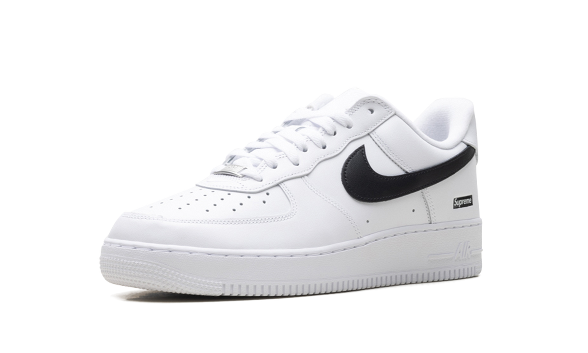 "Supreme - Mini Box Logo White / Black" Air Force 1 Low CU9225 102 - product image from the listing.