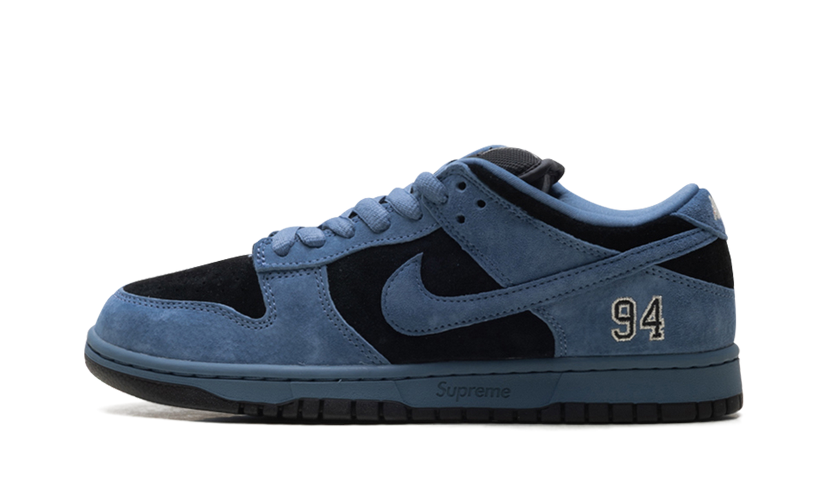 "Supreme - Ocean Fog" SB Dunk Low HQ8487 400 - product image from the listing.