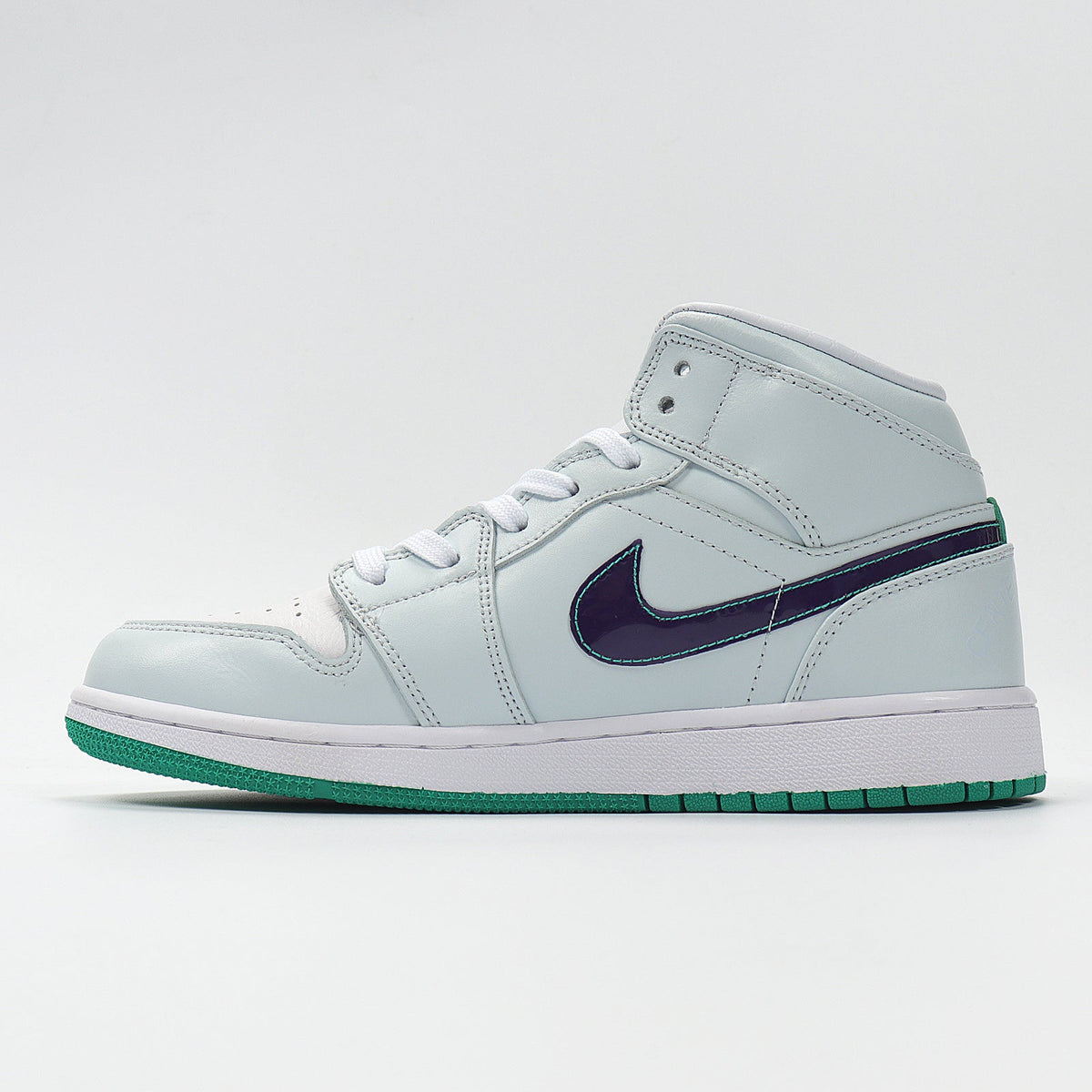 "Matcha Duck" Nike Dunk High Sneakers CW5853-100 - product image from the listing.