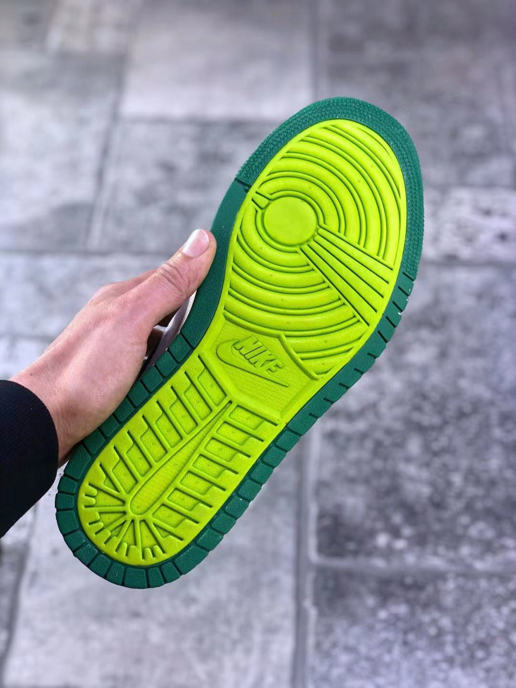 Jordan 1 Zoom CMFT Sneakers in Green White CT0978-300 - product image from the listing.