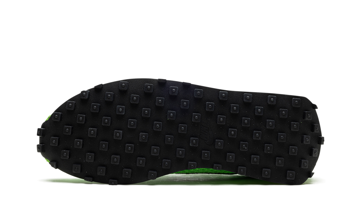 "Stussy - Action Green" Ld 1000 FQ5369 300 - product image from the listing.