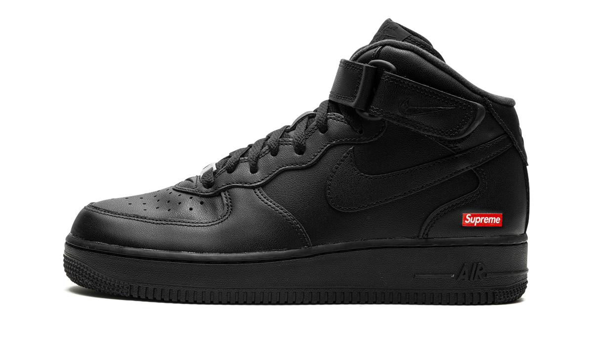"Supreme - Mini Box Logo Black" Air Force 1 Mid FZ8784 001 - product image from the listing.