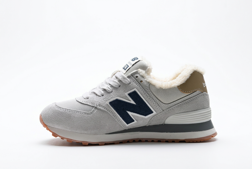 New Balance 574 Light Grey / Navy Sneakers with Fuzzy Lining