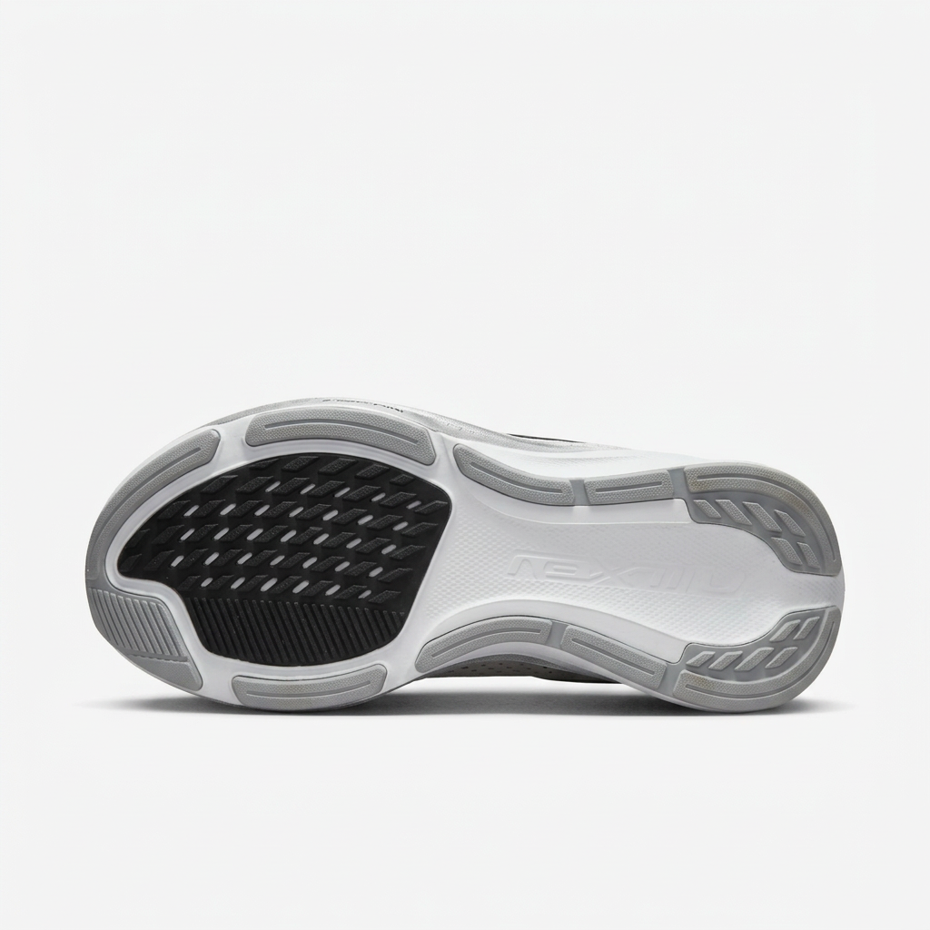 Nike White & Silver Low-Top Sneakers