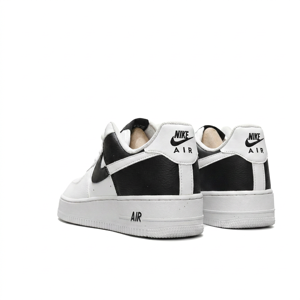 Nike White & Black Color-Block Low-Top Sneakers