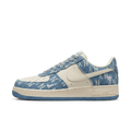 Nike Blue & Cream Patterned Low-Top Sneakers