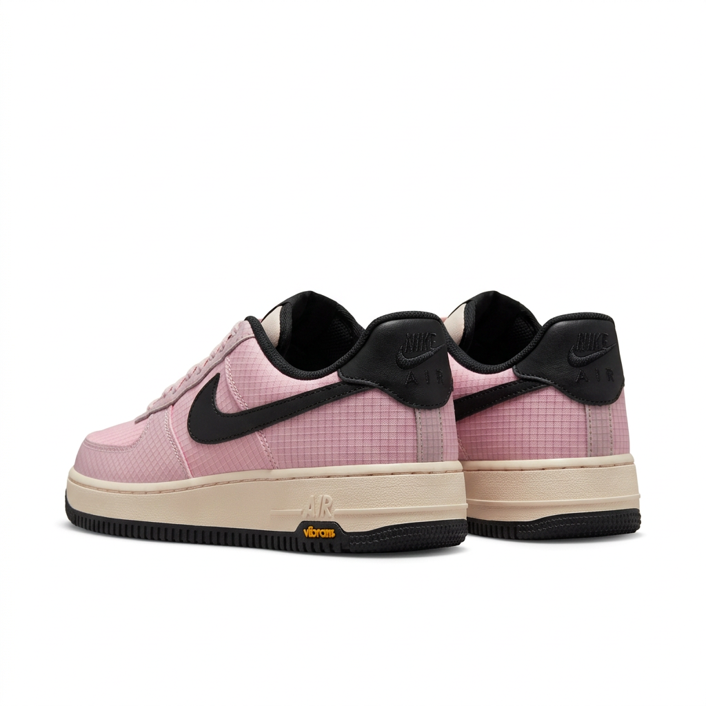 Nike Pink & Black Low-Top Sneakers with Cream Midsole