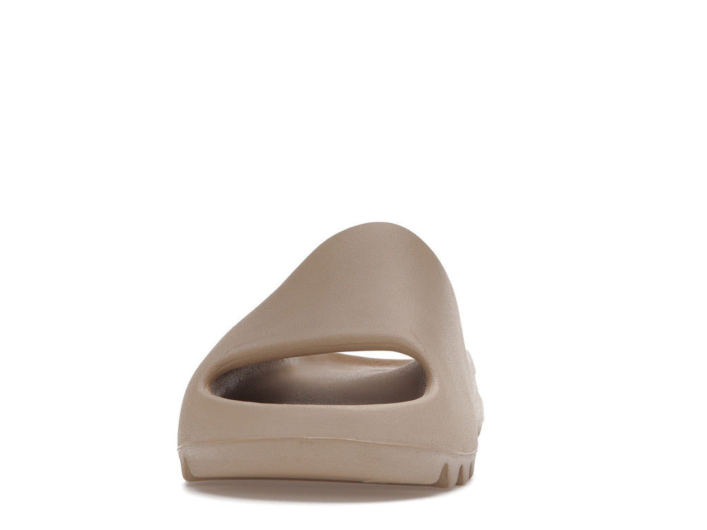 "Pure" Adidas Yeezy Slide (RESTOCK 2ND RELEASE - GW1934) - product image from the listing.