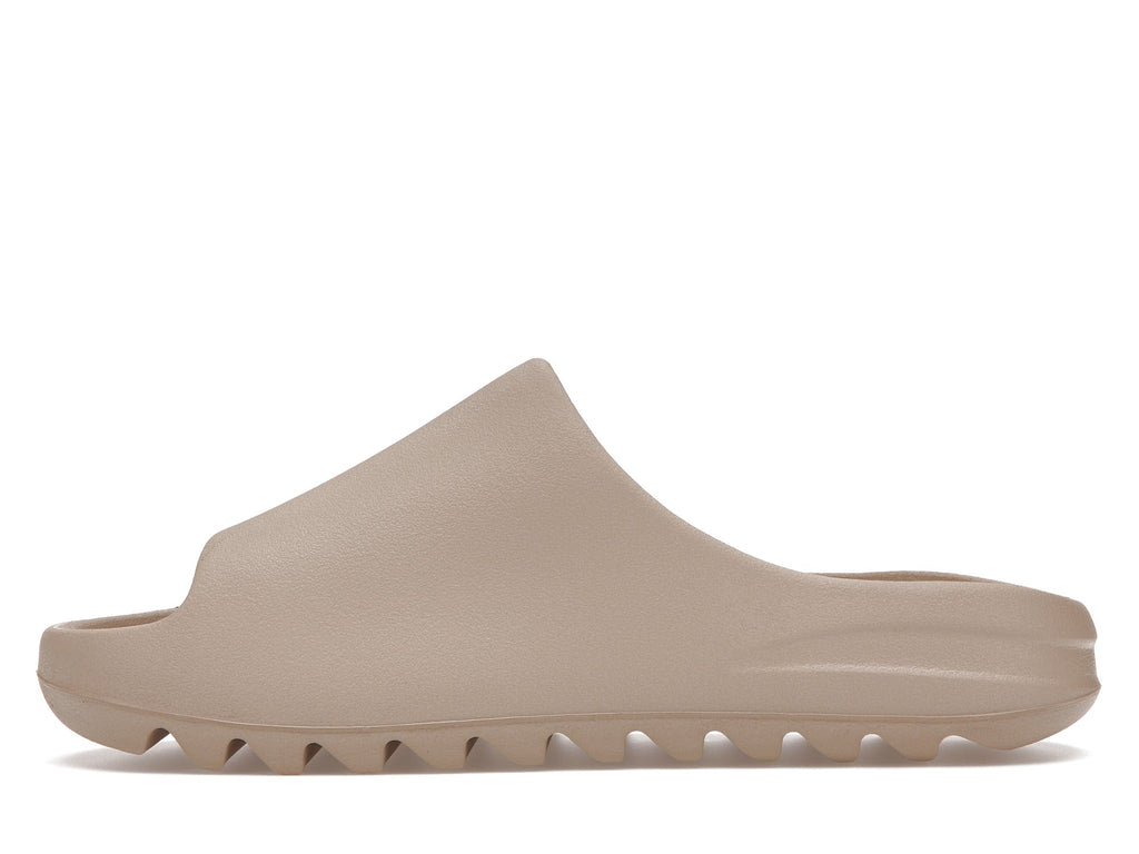 "Pure" Adidas Yeezy Slide (RESTOCK 2ND RELEASE - GW1934) - product image from the listing.