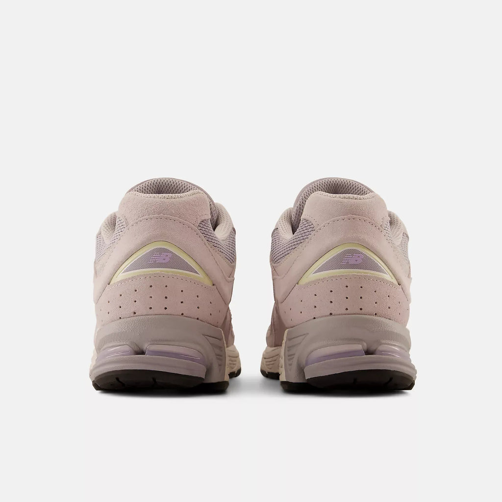 New Balance 2002R U20025QL Dusty Pink / Mauve / Cream Sneakers