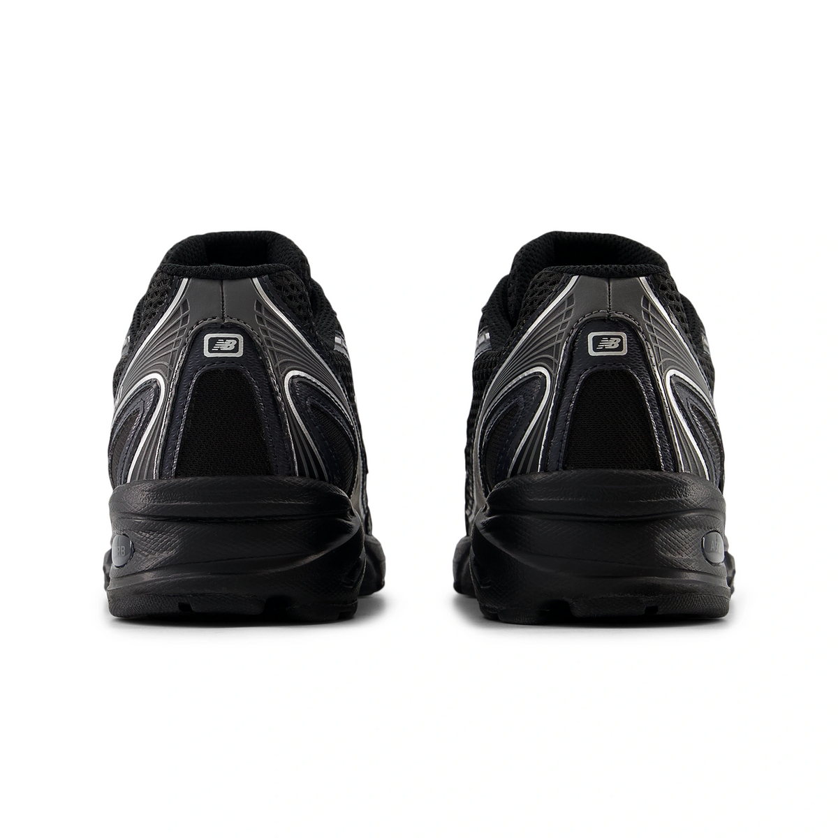 New Balance 740 U740BM2 Black / Silver Sneakers