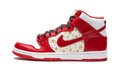 "Supreme - Red Stars (2003)" SB Dunk High Pro 307385 161 - product image from the listing.