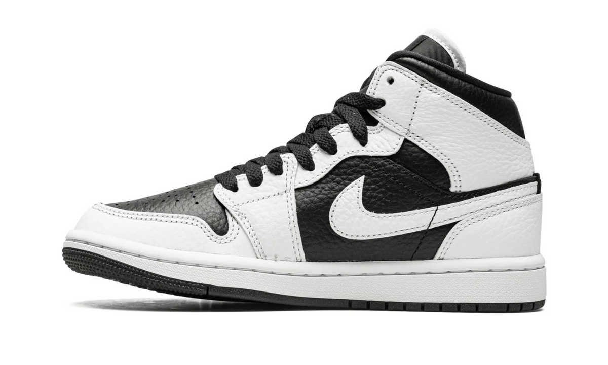 Se Split Black White — Women's Air Jordan 1 Mid