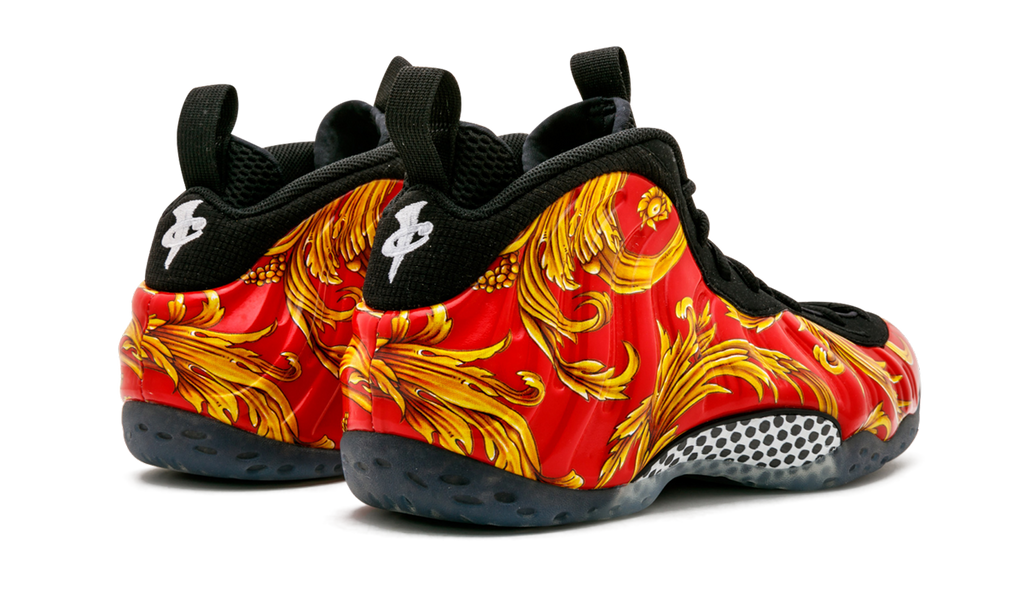 "Supreme - Red" Air Foamposite One 652792 600 - product image from the listing.