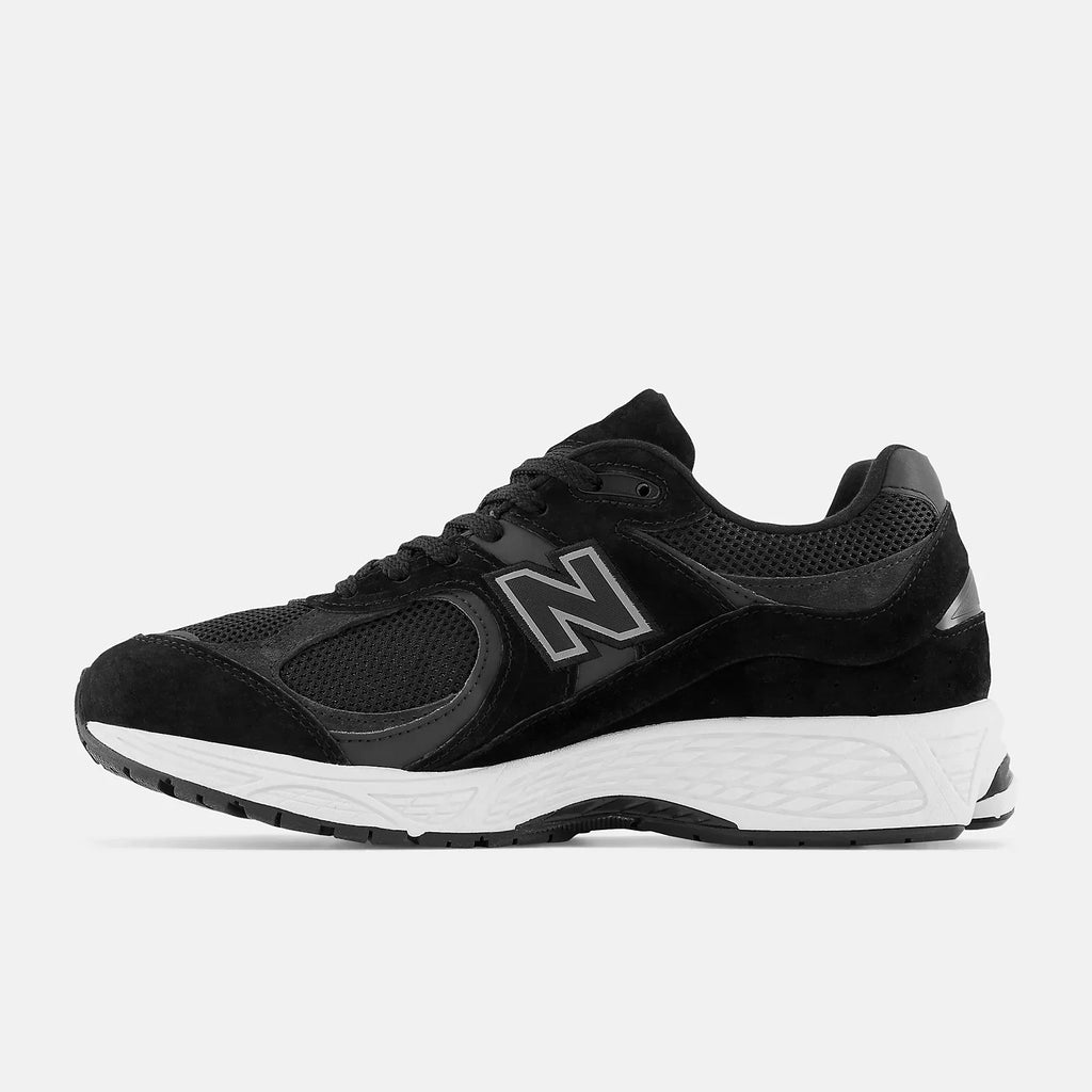 New Balance 2002R M2002RBK Black / Grey / White Sneakers