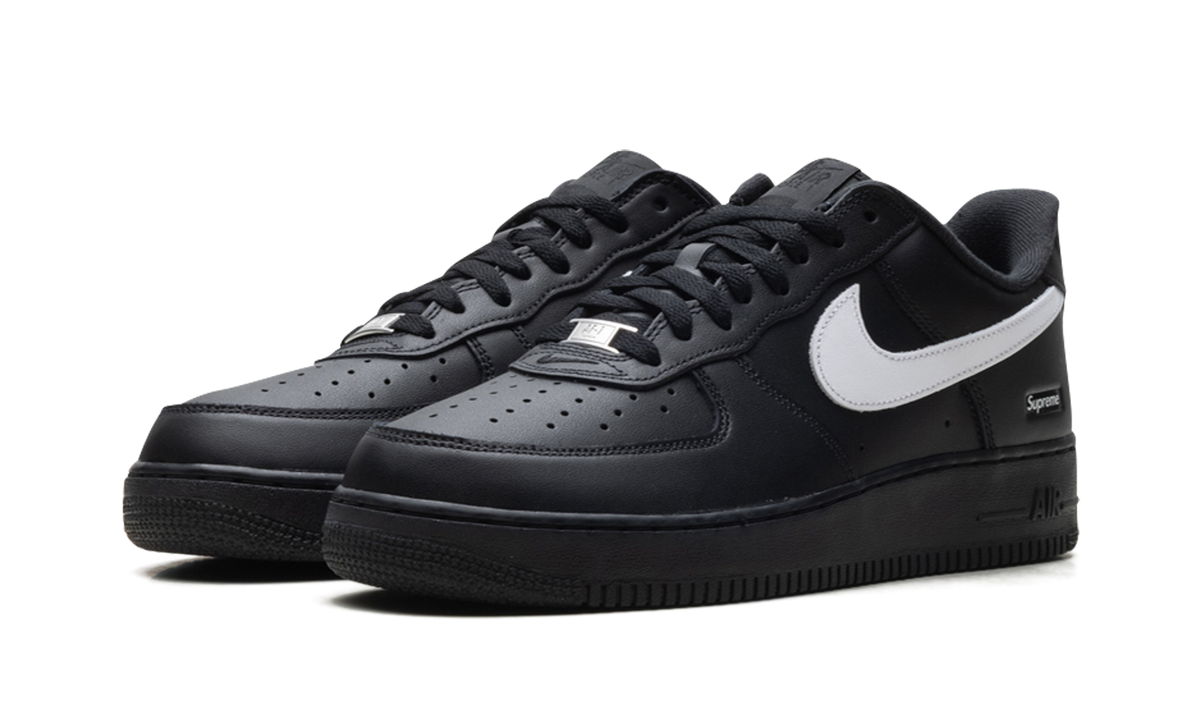 "Supreme - Mini Box Logo Black / White" Air Force 1 Low CU9225 002 - product image from the listing.