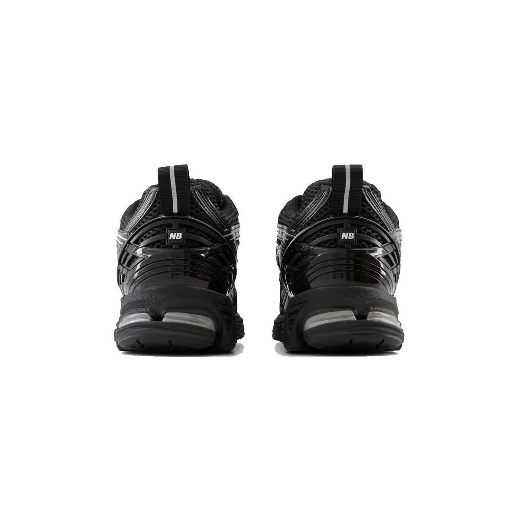 New Balance 1906R M1906RCH Black / Silver Sneakers