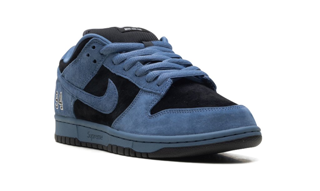 "Supreme - Ocean Fog" SB Dunk Low HQ8487 400 - product image from the listing.