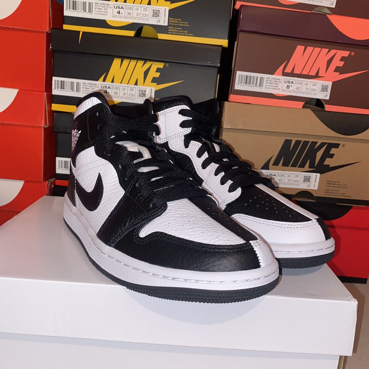 Split Black White (W) — Jordan 1 Mid