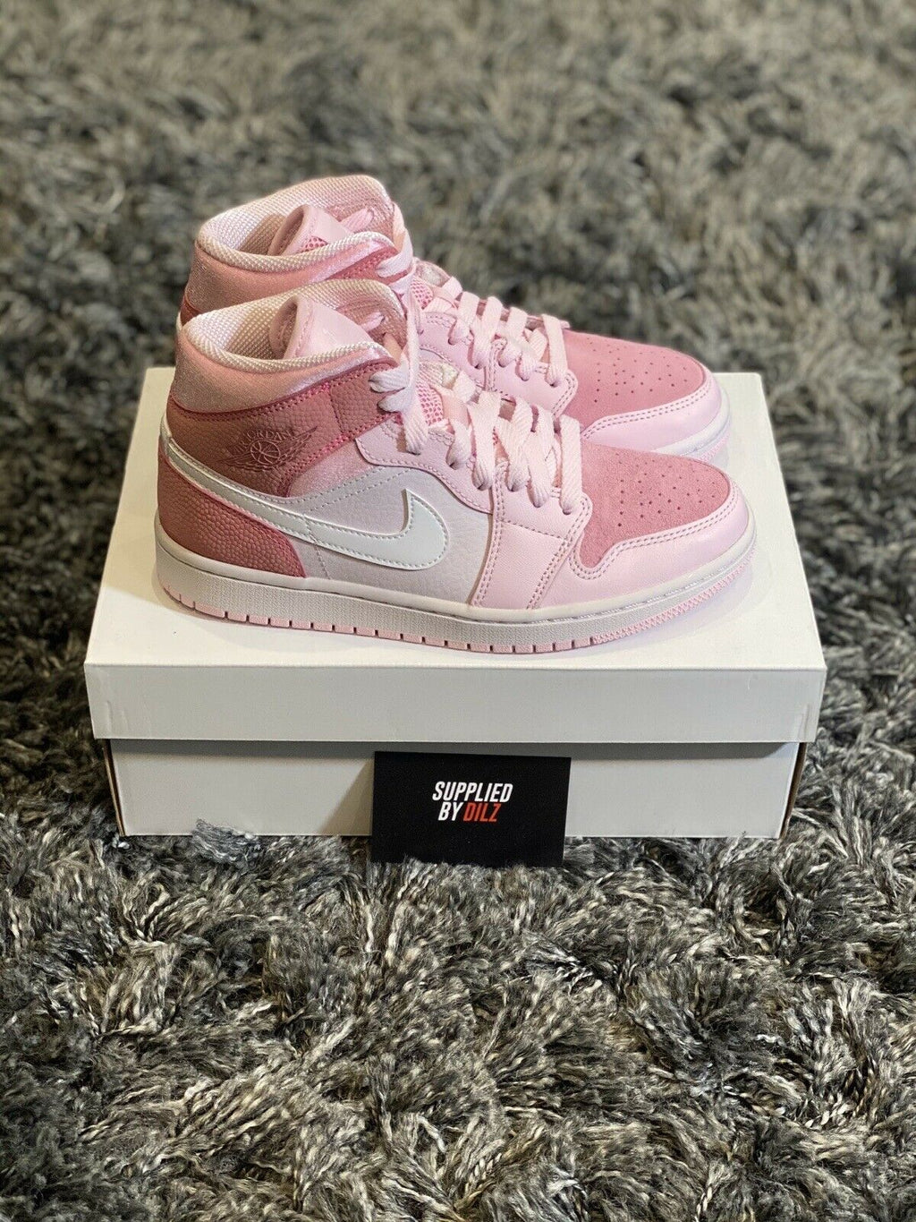 Digital Pink (W) — Jordan 1 Mid