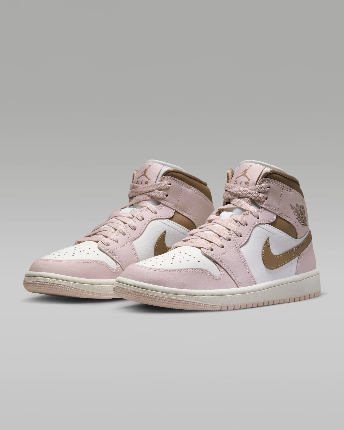Neapolitan — Air Jordan 1 Mid BQ6472-620