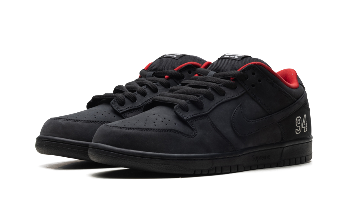 "Supreme - Black" SB Dunk Low HQ8487 001 - product image from the listing.