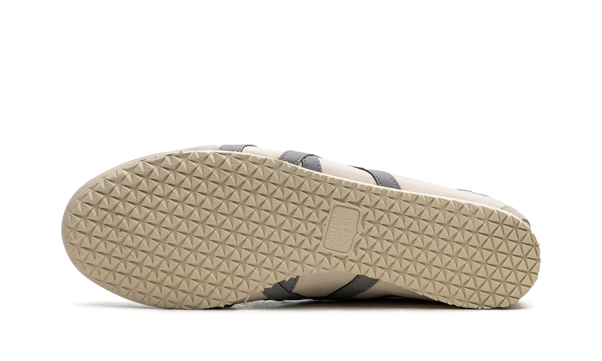 Onitsuka Tiger Mexico 66 in White Blue 123005 - product image from the listing.