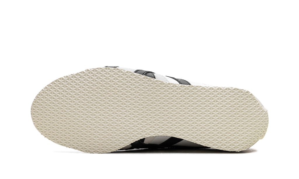 Onitsuka Tiger Runspark in White Grey Black 139484 - product image from the listing.
