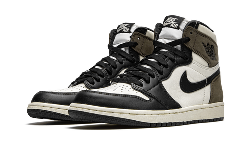 "Dark Mocha" Air Jordan 1 Retro High OG 555088 105 - product image from the listing.