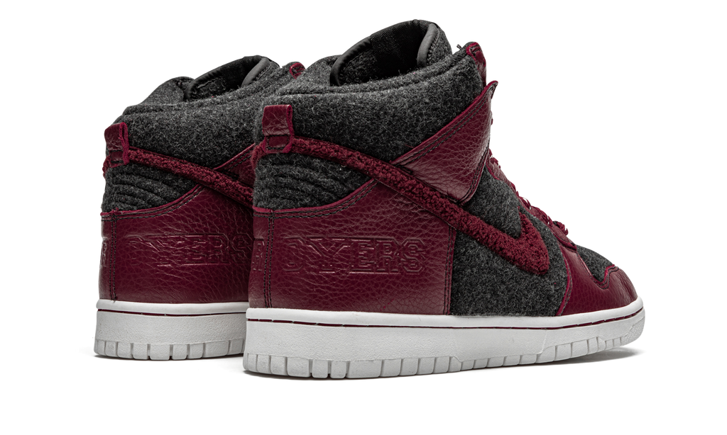 "Destroyer" Dunk High Supreme 318655 061 - product image from the listing.