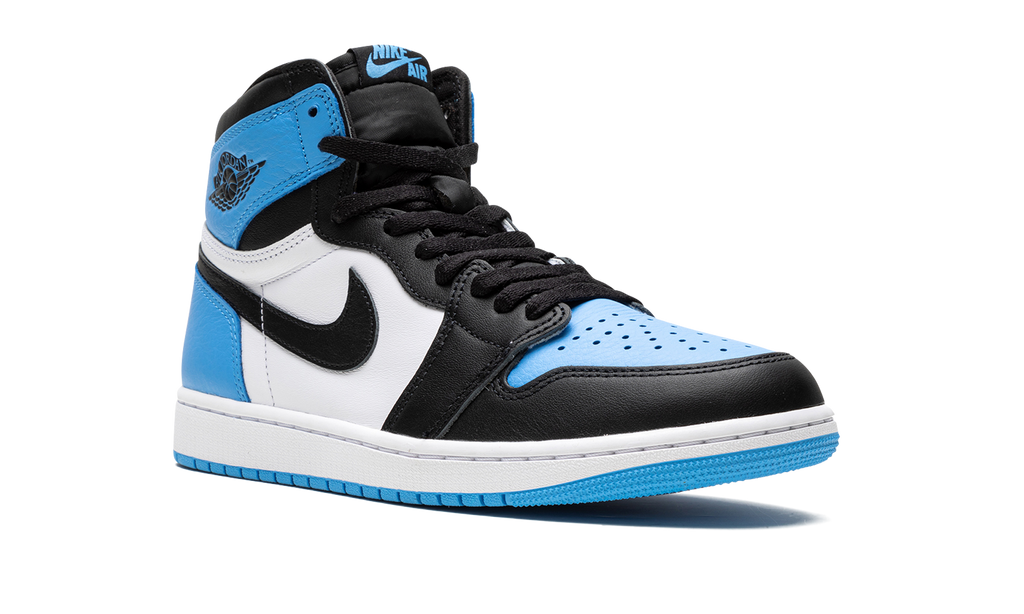 "UNC Toe" Air Jordan 1 Retro High OG DZ5485 400 - product image from the listing.