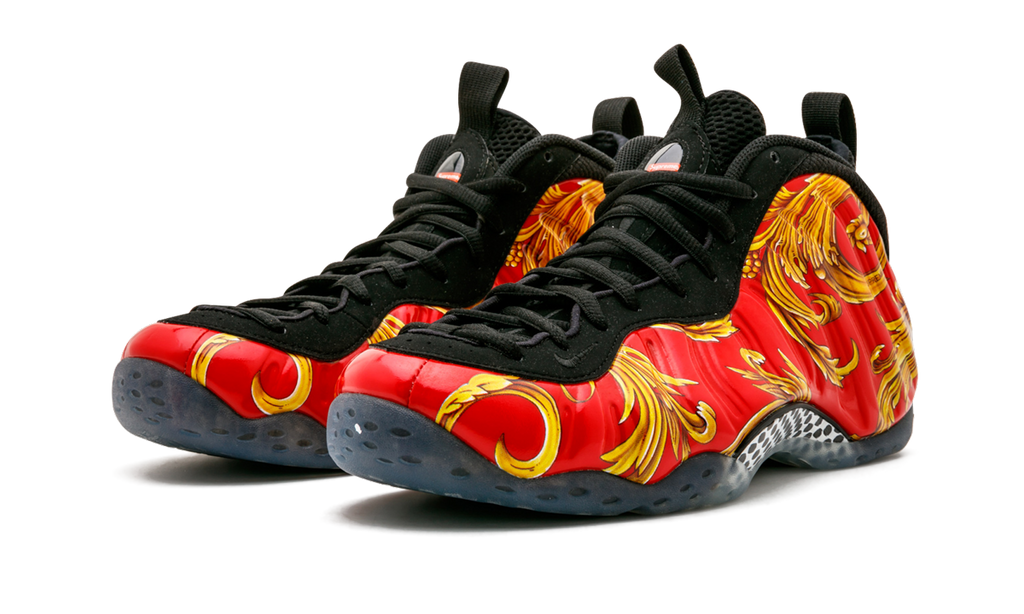 "Supreme - Red" Air Foamposite One 652792 600 - product image from the listing.