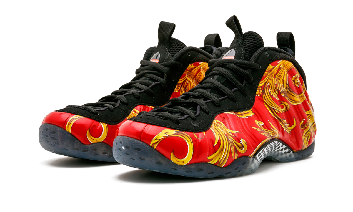 "Supreme - Red" Air Foamposite One 652792 600 - product image from the listing.